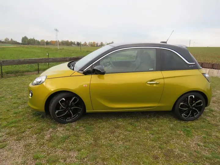 Opel Adam