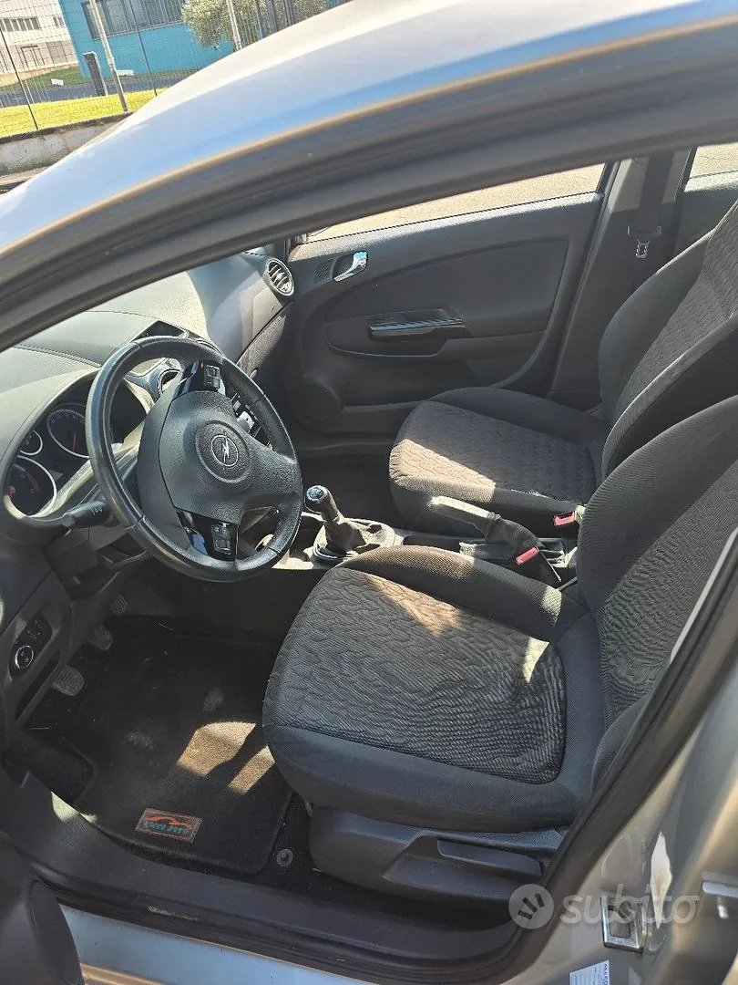 Opel Corsa 2013 photo 4