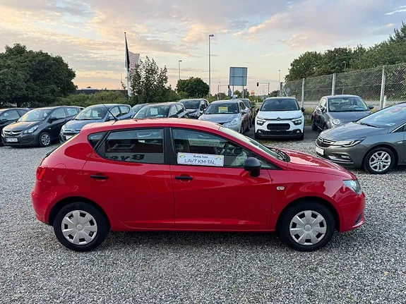Seat Ibiza 2015 photo 2