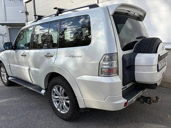 Mitsubishi Pajero 2014 photo 3