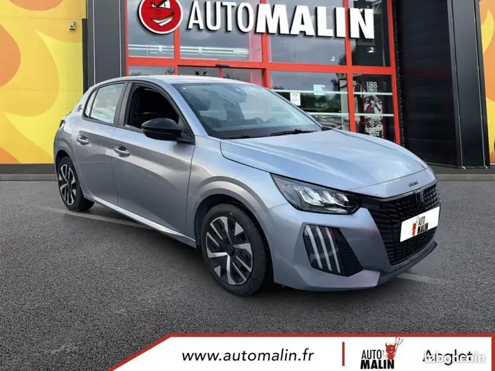 Peugeot 208 2025 photo 3