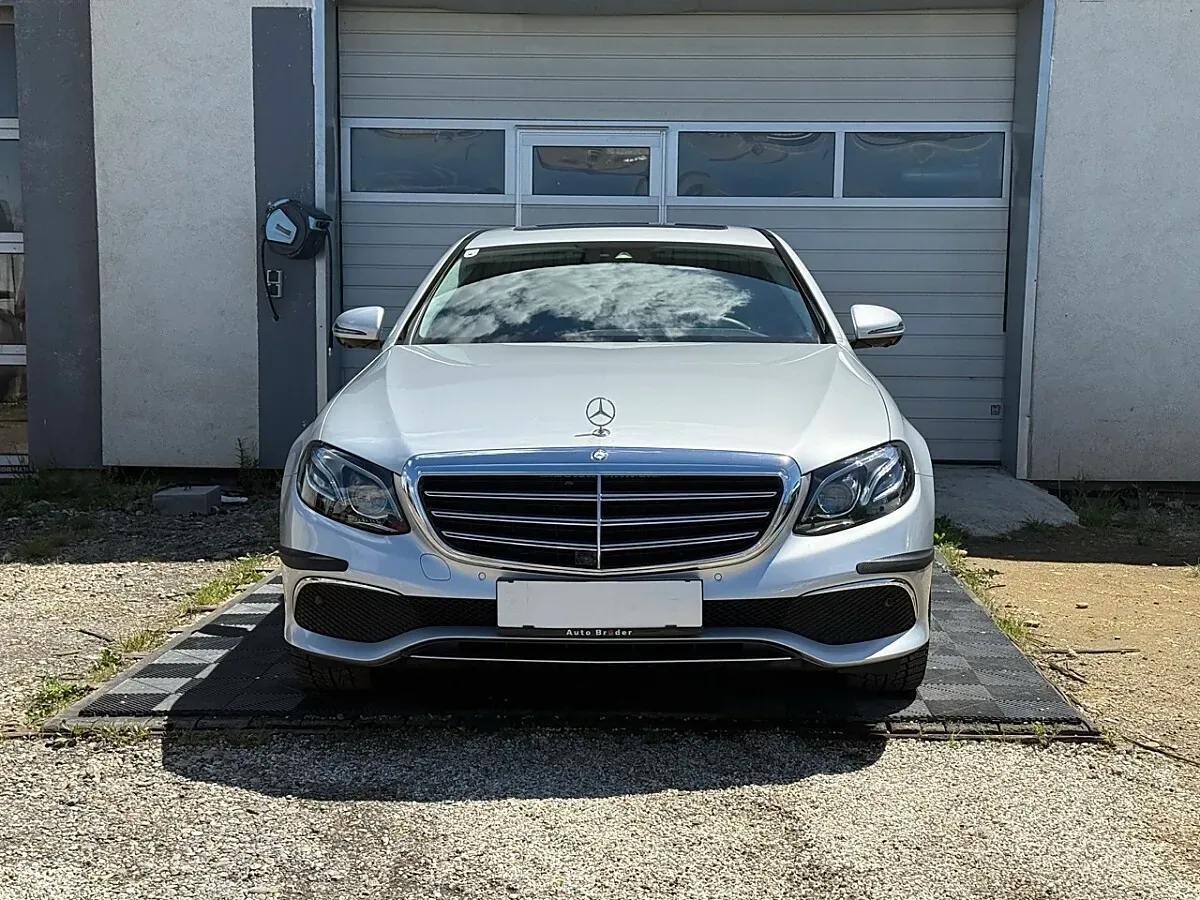 Mercedes-Benz E-Class 2016 photo 3