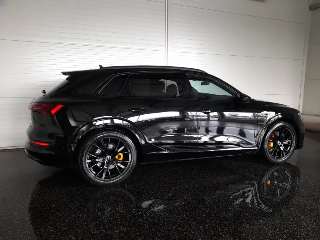 Audi E-Tron 2023 photo 2