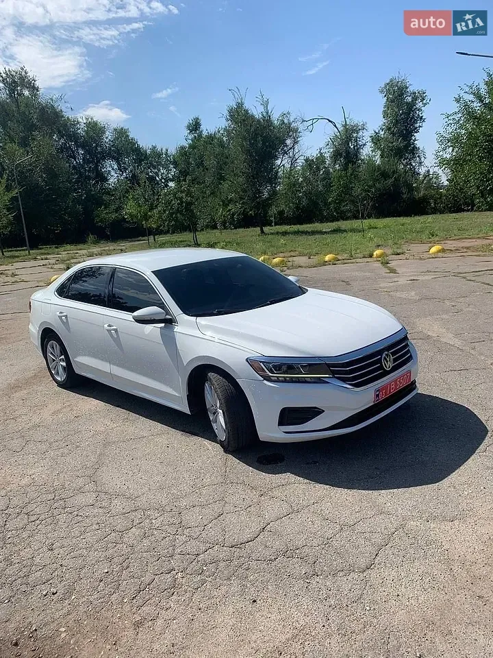 Volkswagen Passat 2019 photo 3