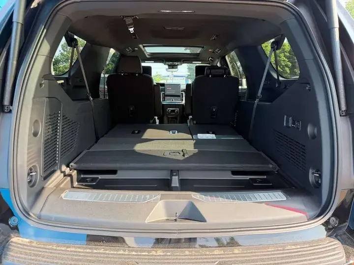 GMC Yukon 2026 photo 5