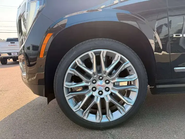 GMC Yukon 2026 photo 4
