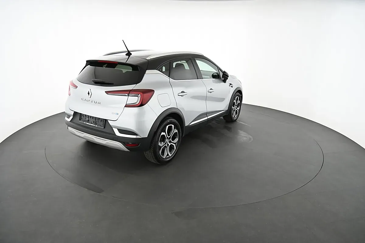 Renault Captur 2022 photo 2
