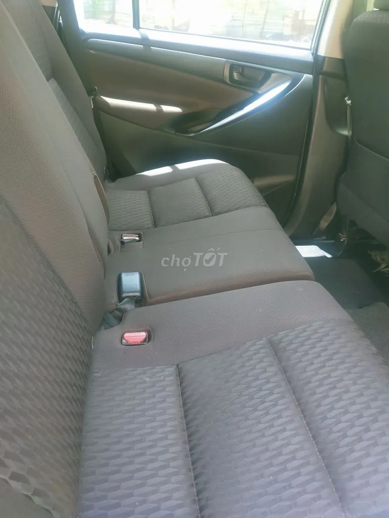 Toyota Innova 2022 photo 4