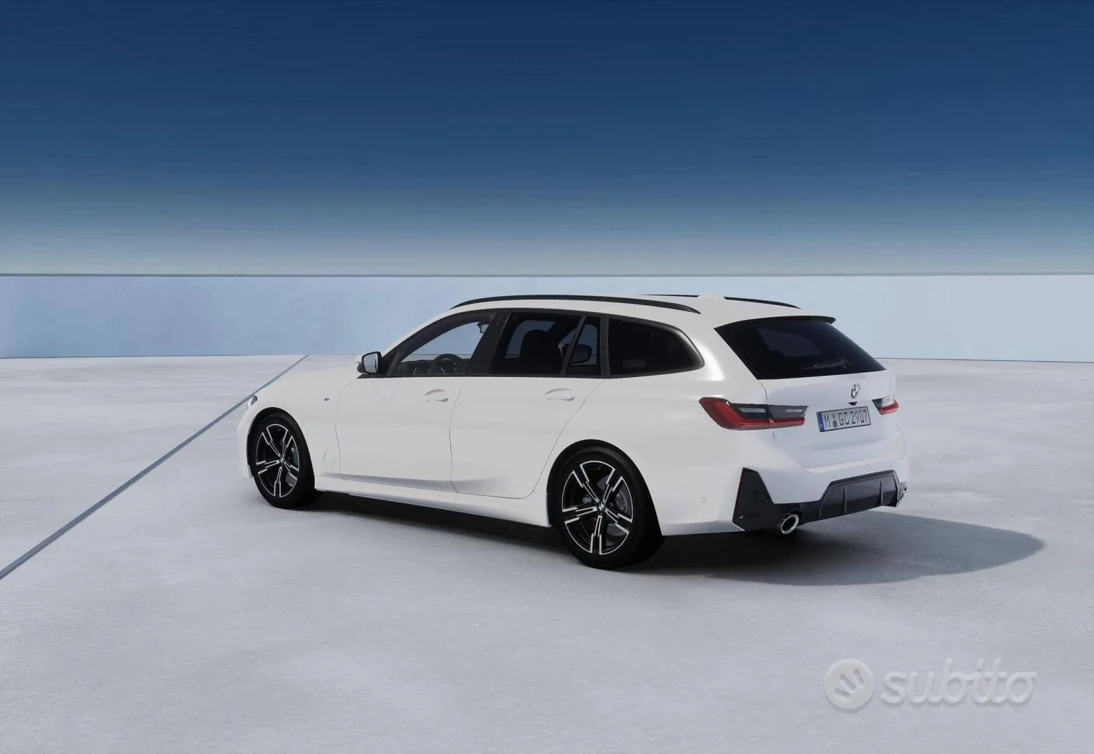 BMW 3 Series photo 2