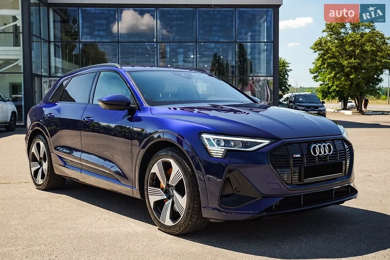 Audi E-Tron 2021 photo 2