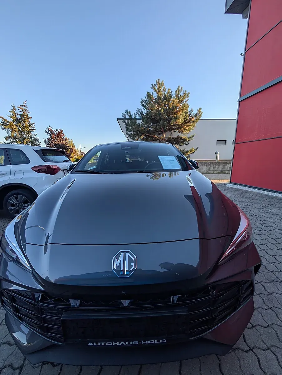 MG Mg3 photo 2