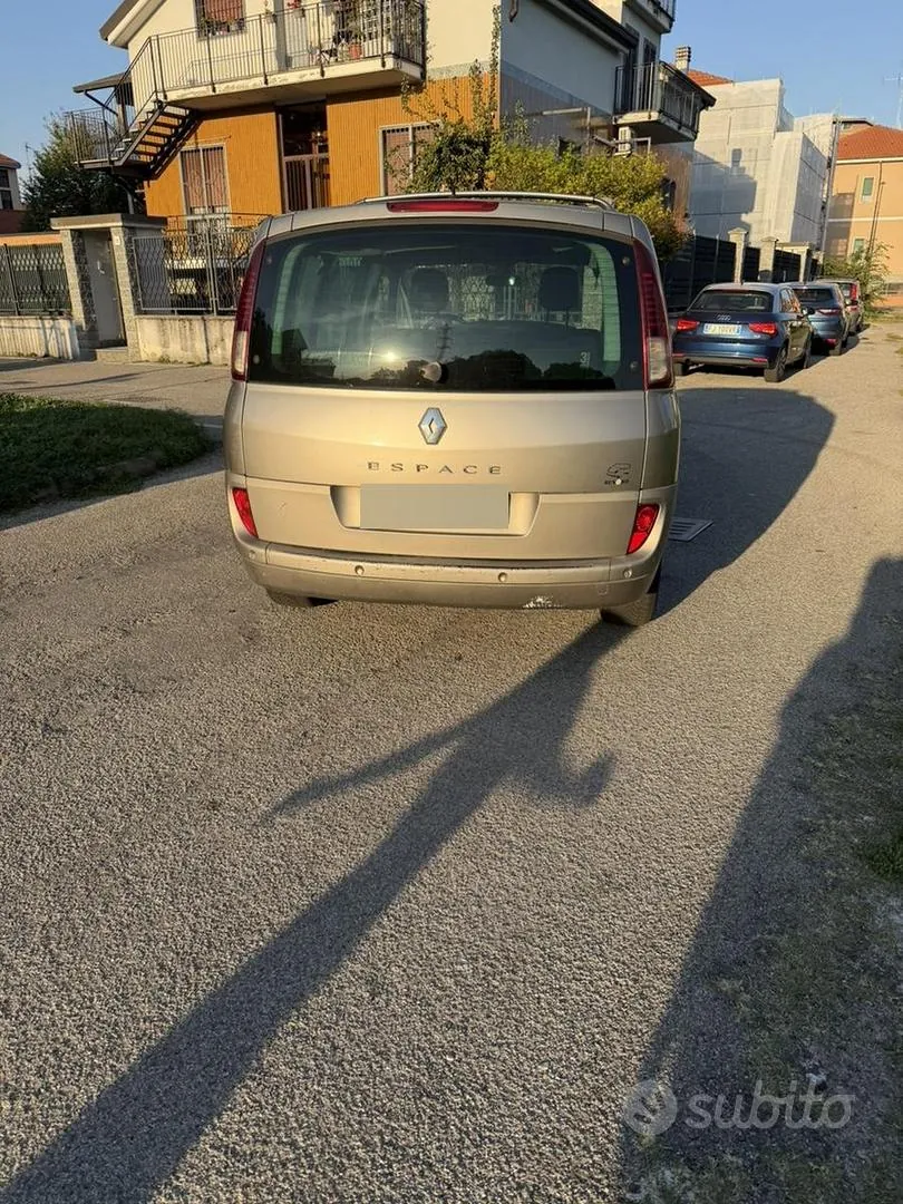 Renault Espace 2010 photo 3