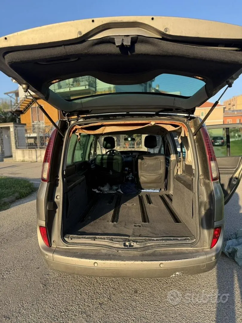 Renault Espace 2010 photo 5