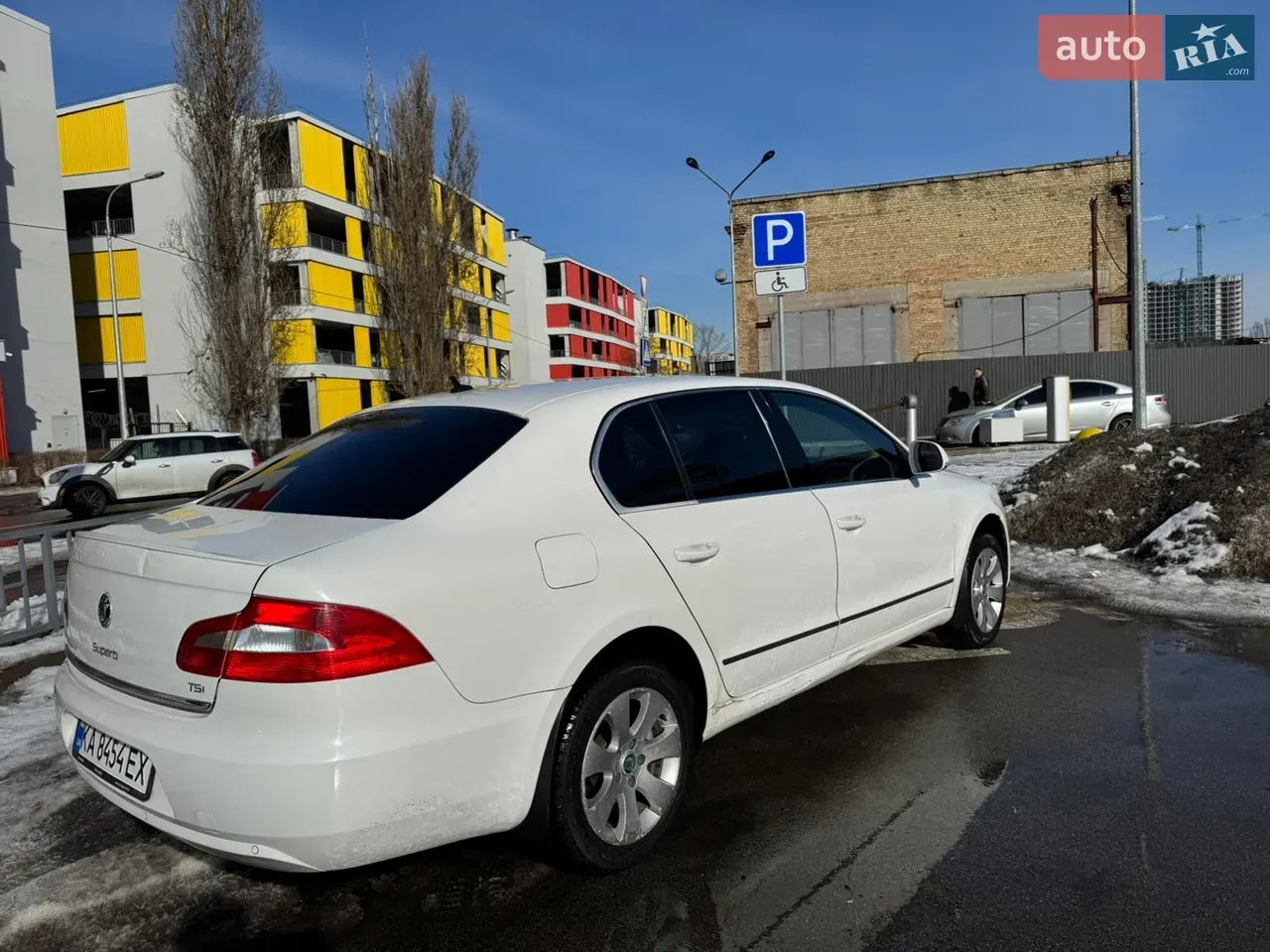 Skoda Superb 2010 photo 5
