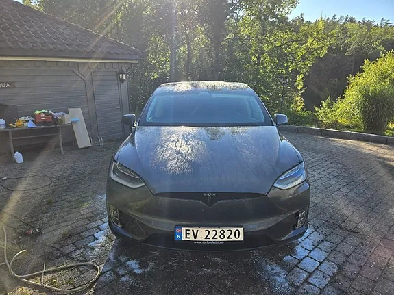 Tesla Model X 2018 photo 4