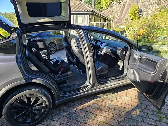 Tesla Model X 2018 photo 5