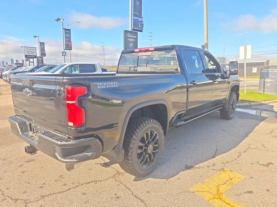 Chevrolet Silverado 2500Hd 2026 photo 4