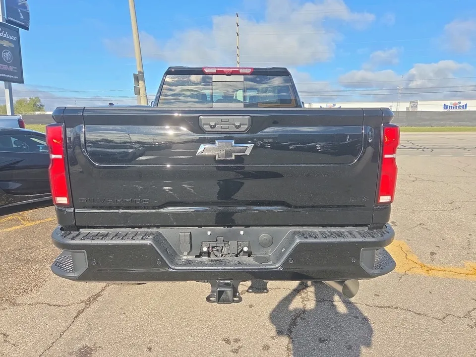 Chevrolet Silverado 2500Hd 2026 photo 5