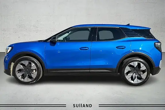 Ford Explorer 2025 photo 2