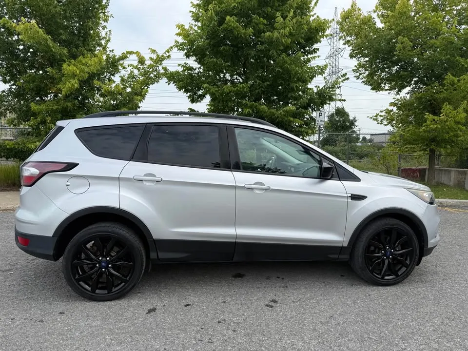 Ford Escape 2017 photo 3