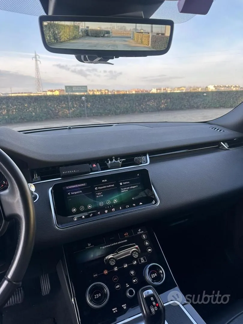 Land Rover Range Rover Evoque 2020 photo 3