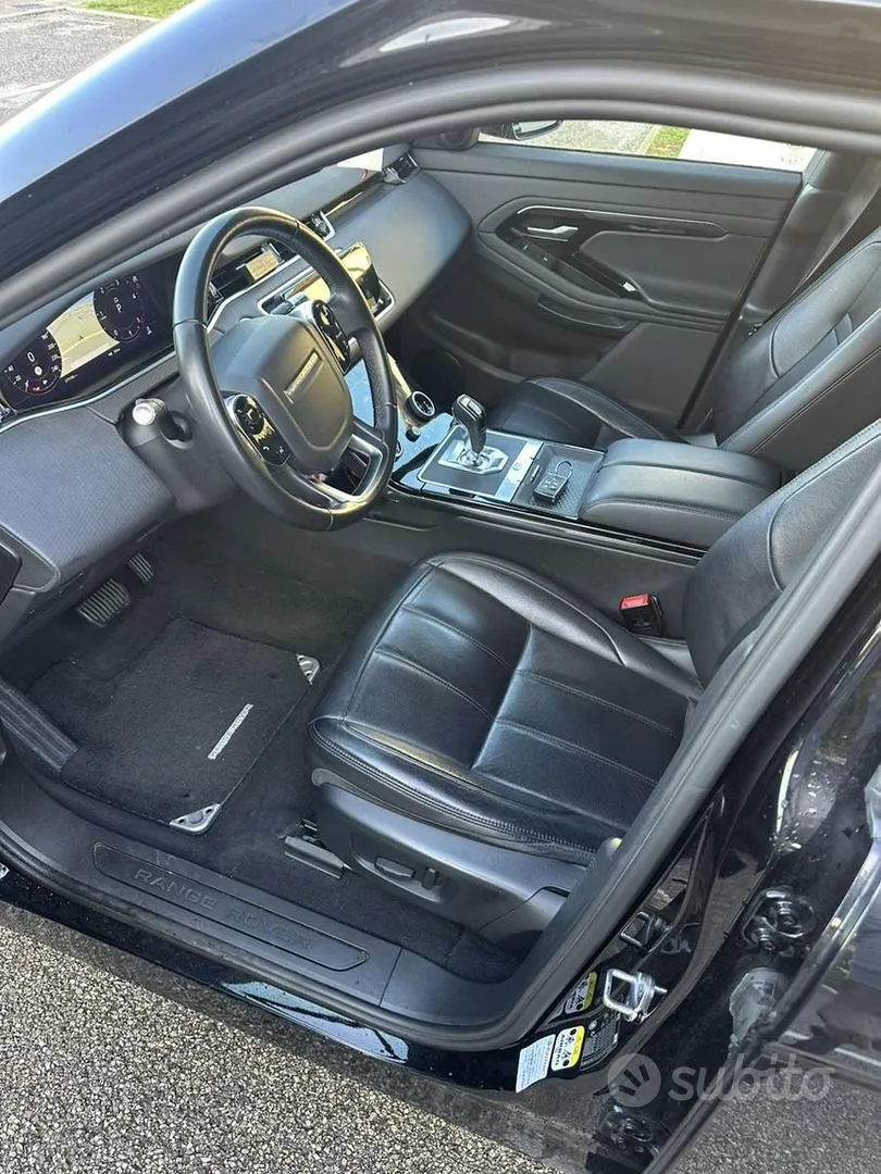 Land Rover Range Rover Evoque 2020 photo 2