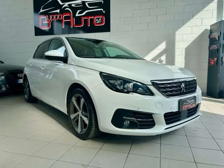Peugeot 308 2018 photo 3