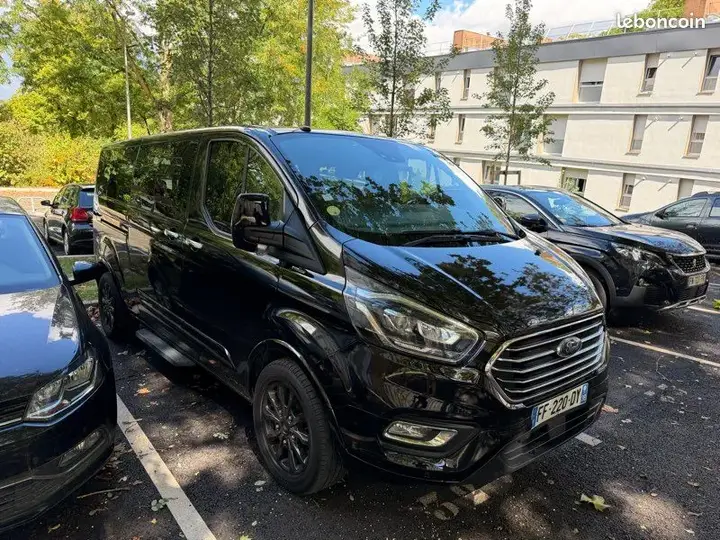 Ford Custom