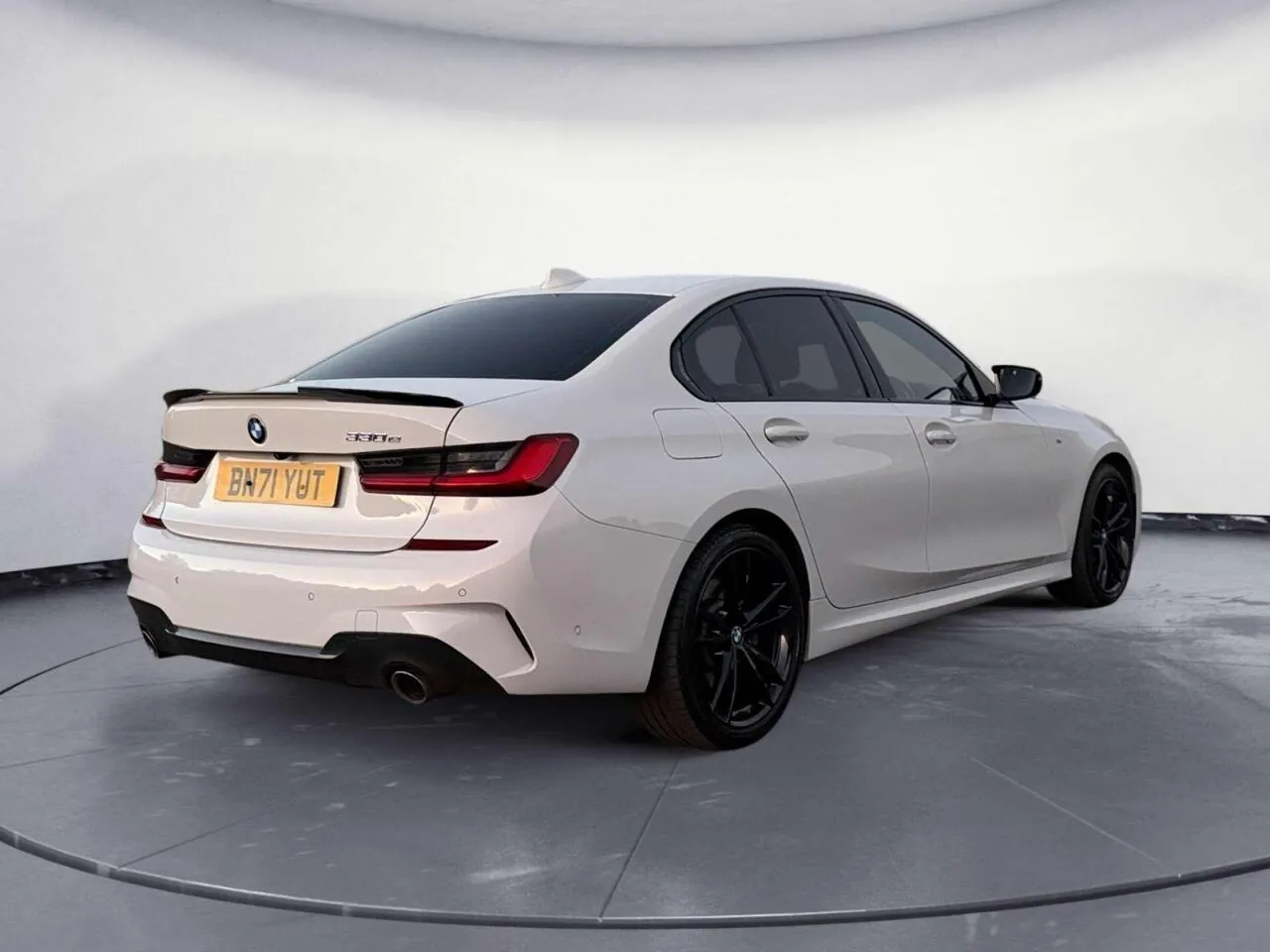 BMW 3 Series 2021 photo 5