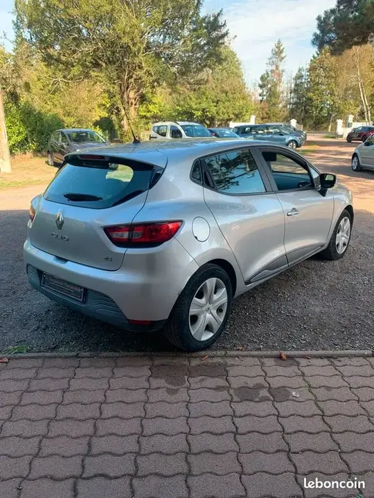 Renault Clio 2015 photo 5