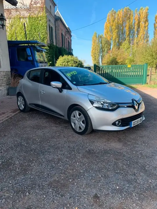 Renault Clio 2015 photo 3