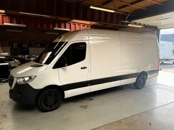 Mercedes-Benz Sprinter 2026 photo 3