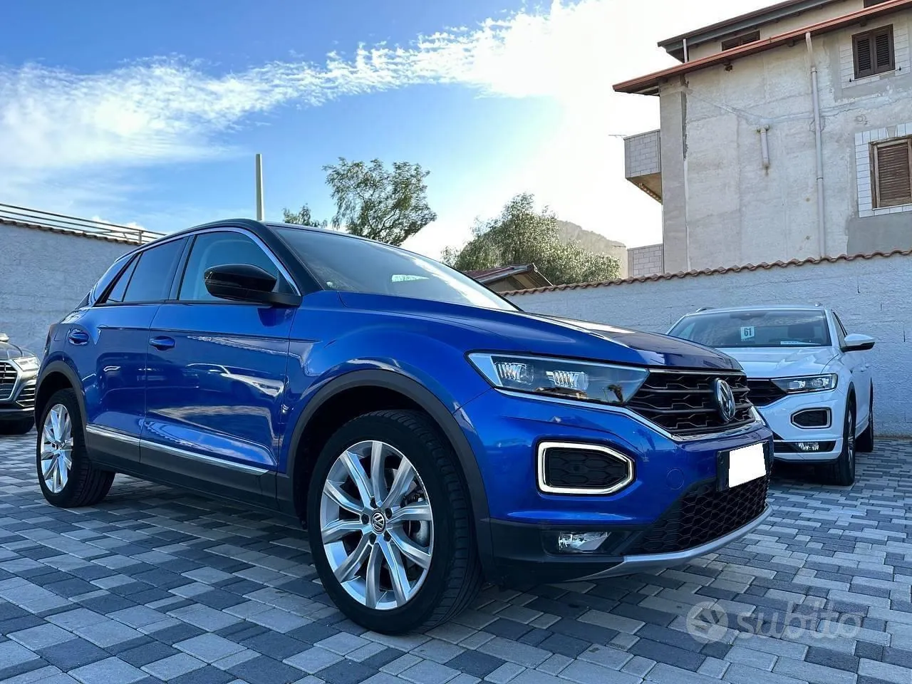 Volkswagen T-Roc 2019 photo 2