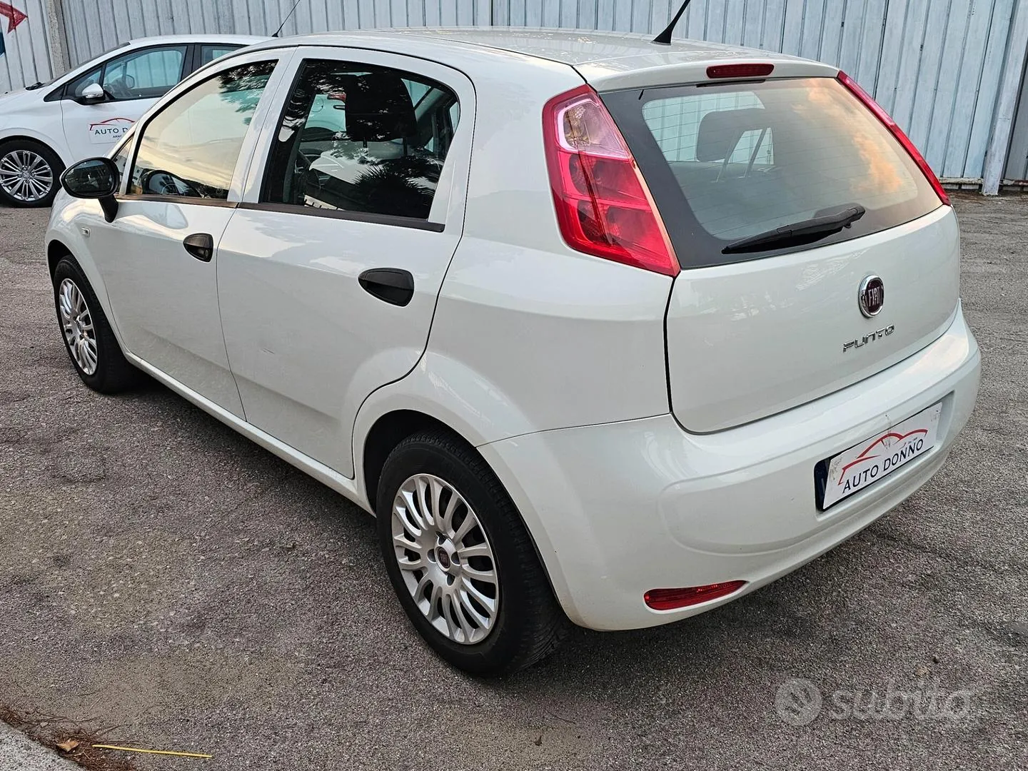 Fiat Punto 2016 photo 3