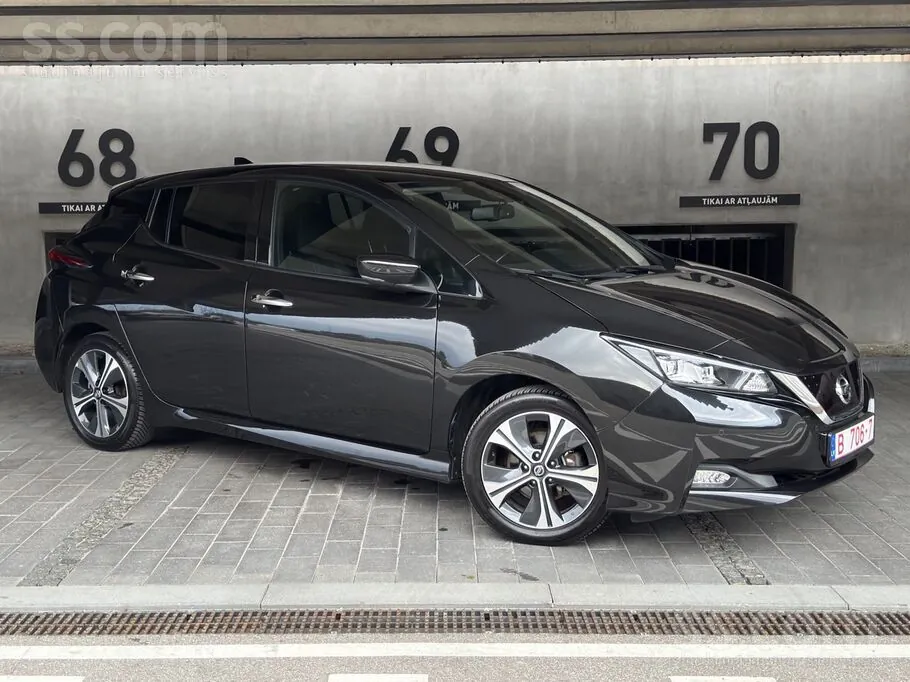 Nissan Leaf 2021 photo 3