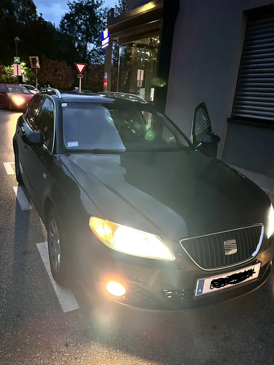 Seat Exeo 2010 photo 2