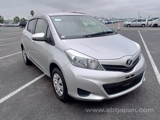 Toyota Vitz F