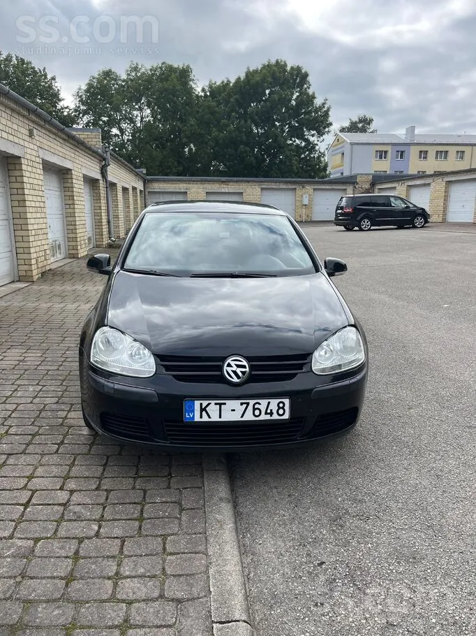 Volkswagen Golf 2005 photo 2