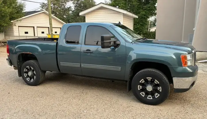 GMC Sierra 2500Hd 2008 photo 2