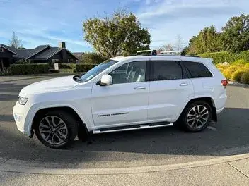 Jeep Grand Cherokee 2018 photo 2