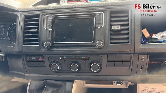 Volkswagen Transporter 2018 photo 5