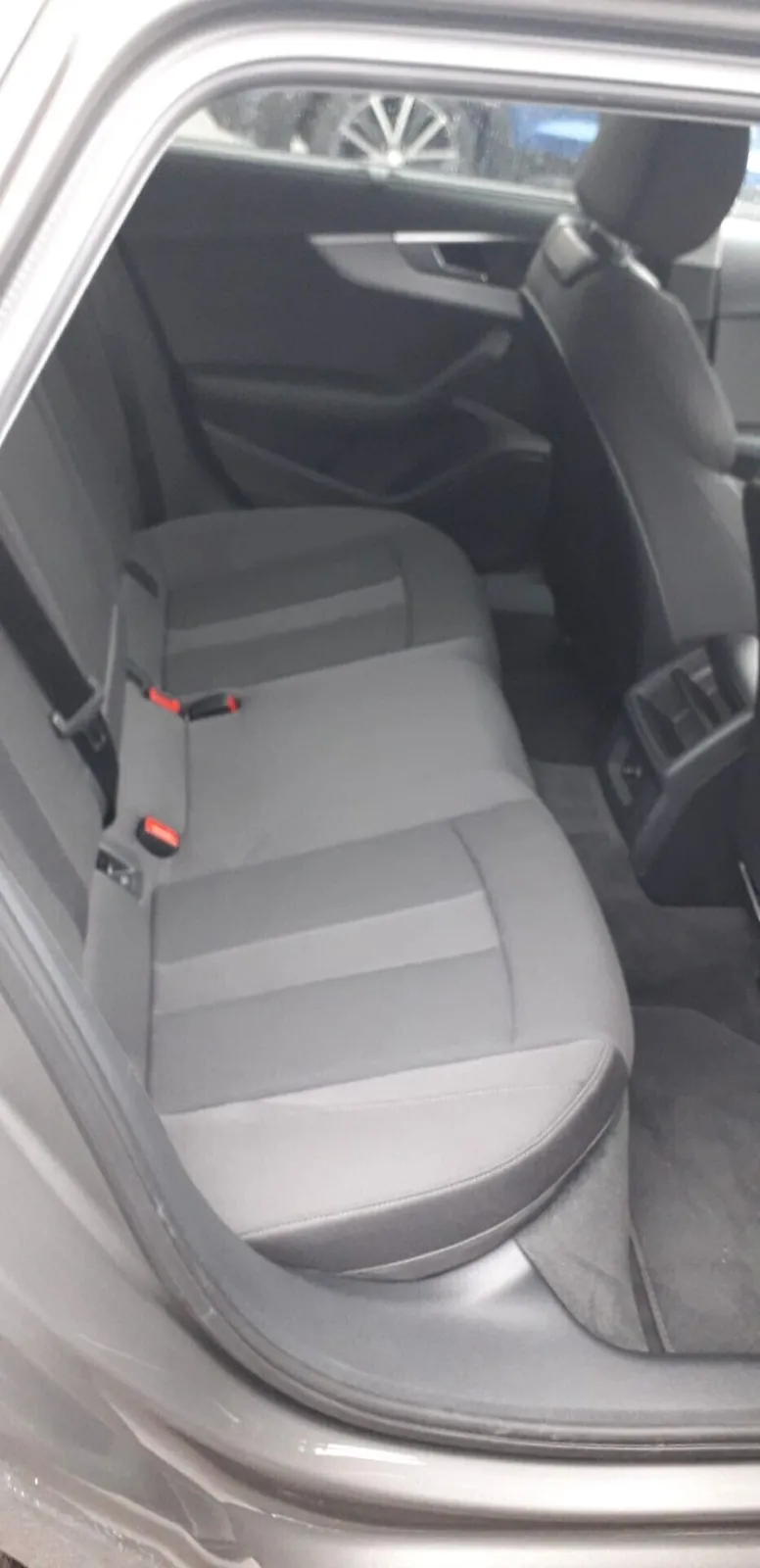 Audi A4 Avant 2020 photo 4