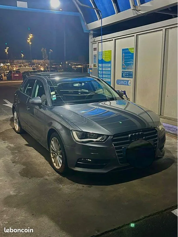 Audi A3 2015 photo 2