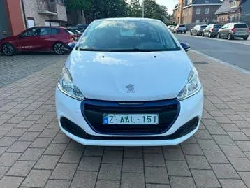 Peugeot 208 2016 photo 3