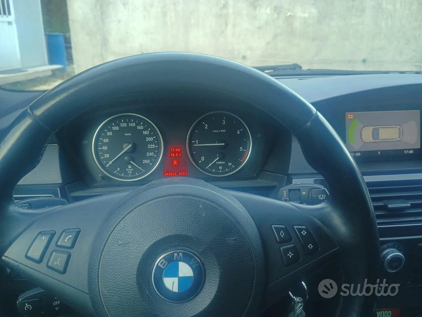 BMW E60 2010 photo 5