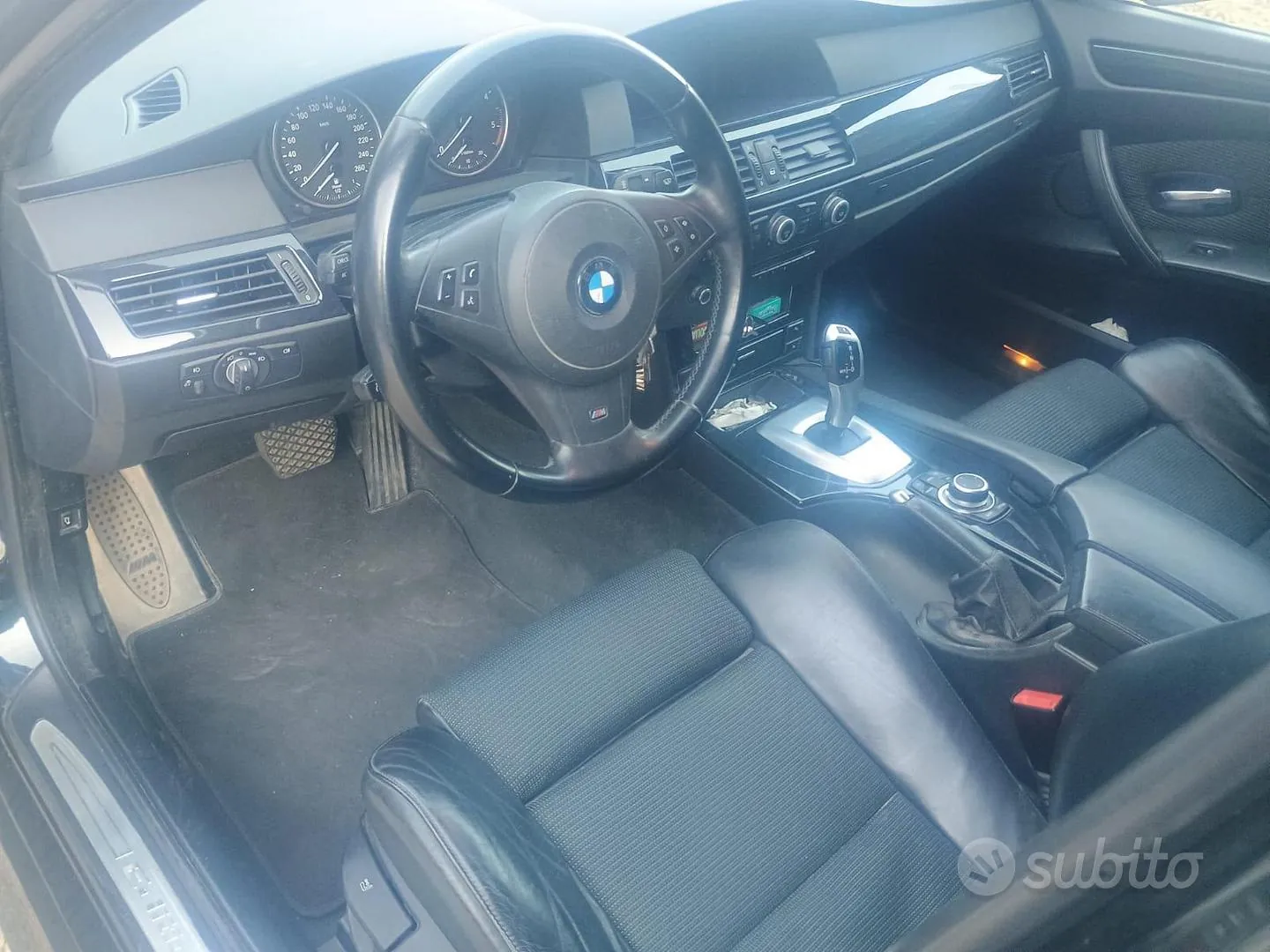 BMW E60 2010 photo 4