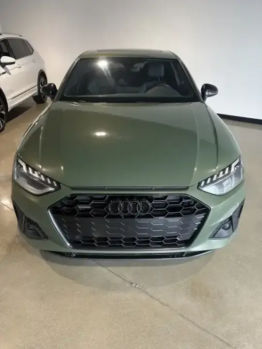 Audi A4 2023 photo 2