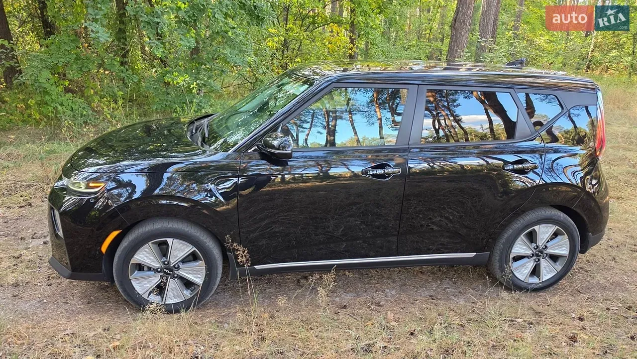 Kia Soul 2023 photo 3