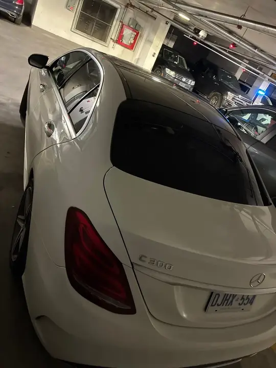Mercedes-Benz C300 2018 photo 3