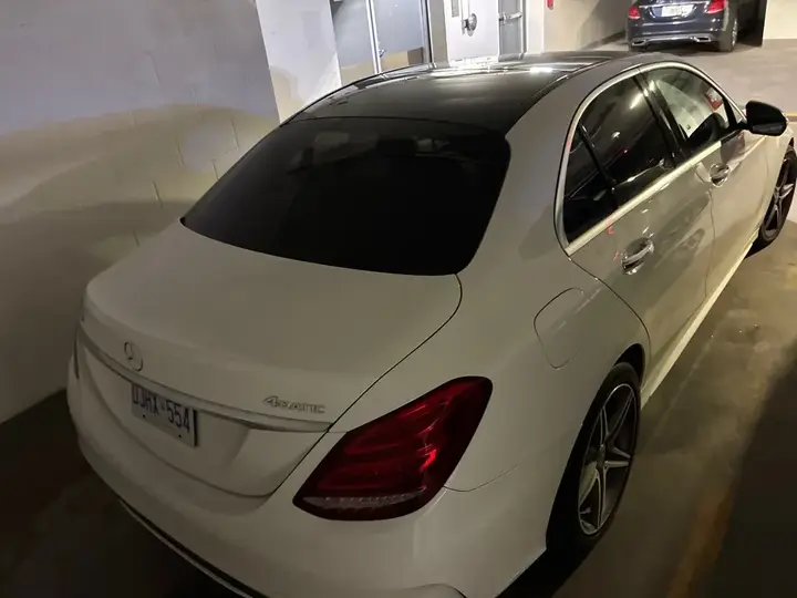 Mercedes-Benz C300 2018 photo 4